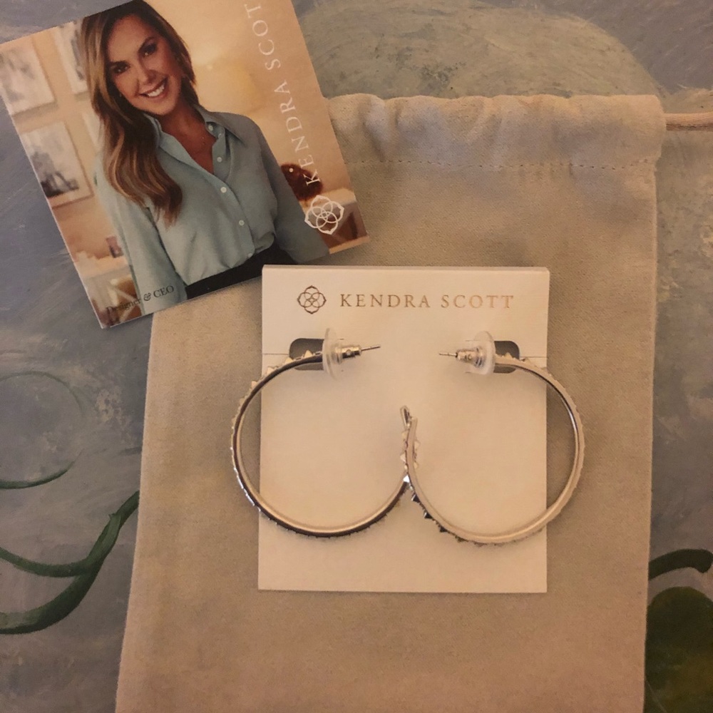 Veronica Hoop Earrings in silver